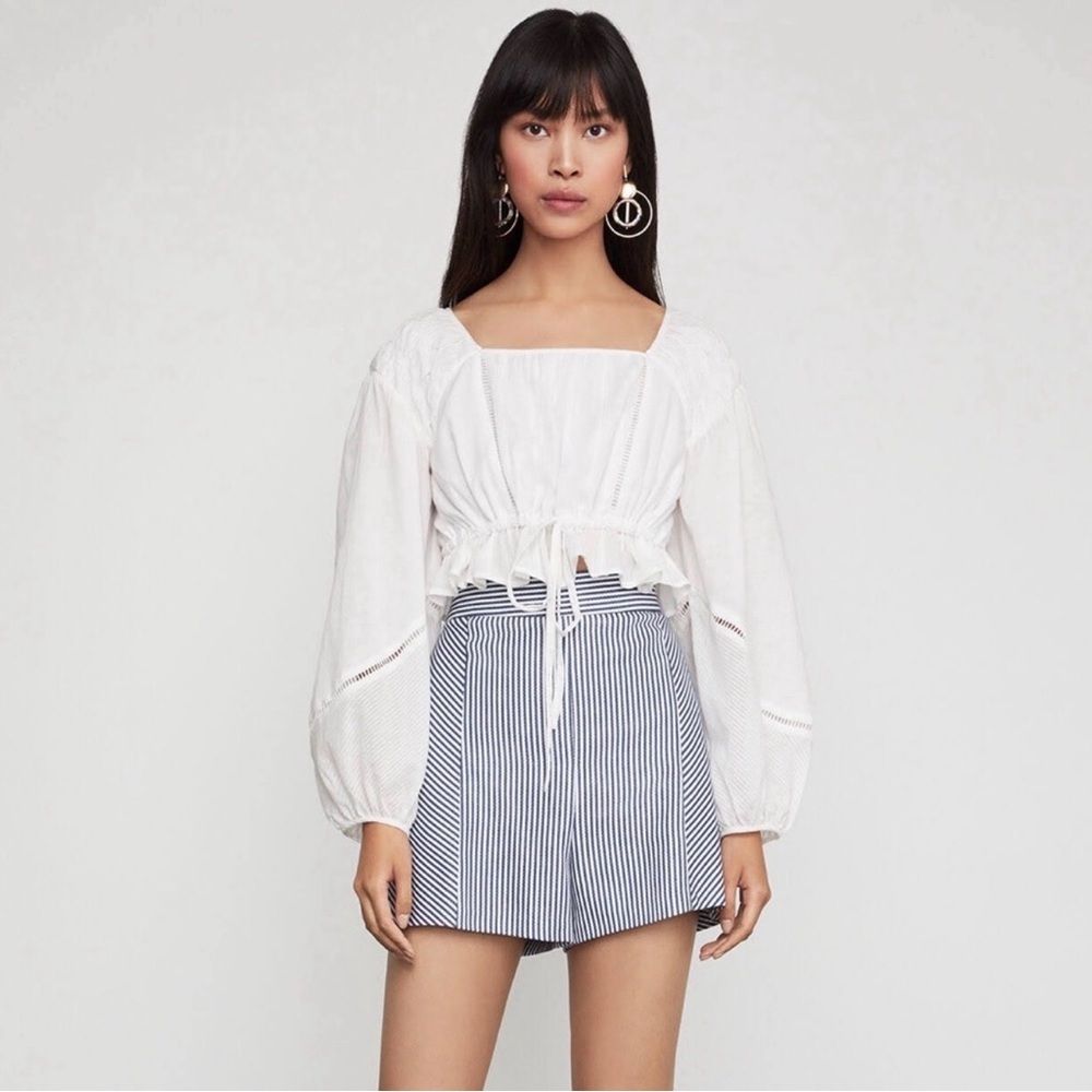 NWT BCBGMaxazria High Waisted Blue & White Striped Shorts Size Medium
